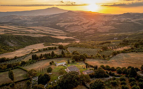 Casalberna: Accidentes Geográficos Montañosas, Colina, Paisaje Natural, Horizonte, Montaña, Tierras Altas, Paisaje, Ecorregión, Llanura, Hill Station