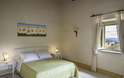 Podere Bella Vista: Mueble, Pared, Diseño De Interiores, Piso, Suelo, Techo, Habitación, Casa, Cama, Habitación