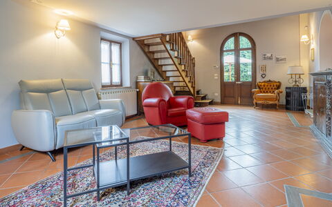 Casa Michela Casalguidi, Garden, Wifi: Diseño De Interiores, Piso, Mueble, Techo, Suelo, Habitación, Sofá, Encendiendo, Sala, Casa