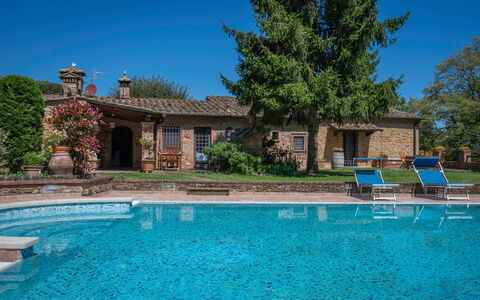 Grace Home, Pool, Wifi, Gambassi Terme: Piscina, Inmuebles, Hacienda, Fuente De Agua, Villa, Recurso, Eco Hotel, Yarda, Paisajismo, Patio