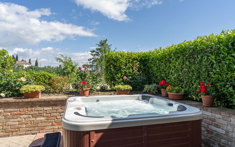 Capanna Di Elfo: Piscina, Maceta, Recurso, Jardín, Bañera, Eco Hotel, Arreglo De Tubería, Ocio, Planta De Casa