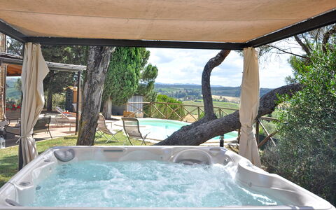 Capanna Al Lago: Piscina, Recurso, Sombra, Mueble Para Exteriores, Ocio, Eco Hotel, Estructura Al Aire Libre, Jacuzzi, Patio Interior