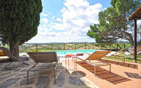 Capanna Al Lago: Mueble, Mueble Para Exteriores, Silla, Piscina, Mesa Al Aire Libre, Patio Interior, Villa, Eco Hotel, Sunlounger, Patio