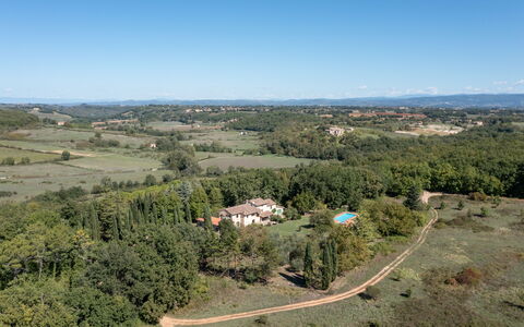 Casale del Timignano, Private Villa with Huge Gard: Entorno Natural, Vegetación, Paisaje Natural, Paisaje, Vista Panorámica, Fotografía Aérea, Llanura, Área Rural, Ecorregión, El Terreno Del Lote