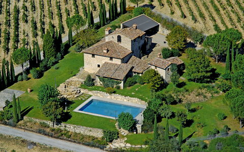 La Dimora del Chianti Dimora: Stunning Tuscan Vill: Inmuebles, Barrio Residencial, Casa, Paisajismo, Mansión, Villa, Jardín, Vista Panorámica, Hacienda, Casa De Campo