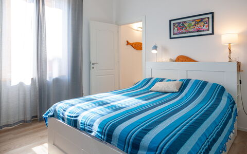 La Casa Dei Mandarini: Mueble, Cama, Diseño De Interiores, Lecho, Habitación, Sábana, Suelo, Habitación, Piso, Linos