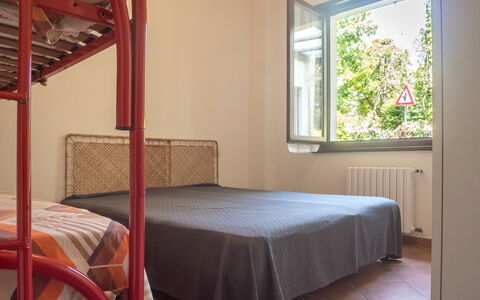 Casa Carla: Cama, Habitación, Diseño De Interiores, Mueble, Lecho, Sábana, Madera, Suelo, Piso, Habitación