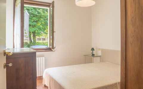 Casa Carla: Diseño De Interiores, Pared, Habitación, Madera, Piso, Cama, Suelo, Techo, Habitación, Sábana