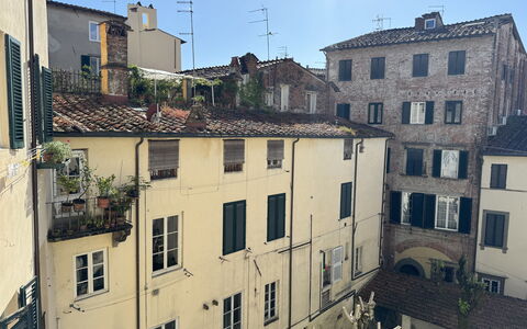 Anna: Pared, Edificio, Ventana, Barrio, Departamento, By, Barrio Residencial, Diseño Urbano, Uso Mixto, Condominio