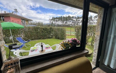 Green Hills 13: Jardín, Paisajismo, Balcón, Planta De Casa, La Luz Del Día, Villa, Patio Interior, Eco Hotel