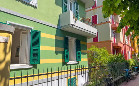 Corso Roma 15 Vacanze - Levanto: Casa, Departamento, Balcón, Pintar, Planta De Casa