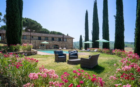 Passignano: Jardín, Paisajismo, Villa, Hojas Perennes