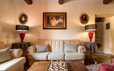 Portanuova Home, Colle Val D'elsa: Mueble, Diseño De Interiores, Piso, Pared, Madera, Sofá, Suelo, Sala, Habitación, Marco