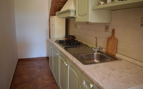 Oasi Della Pergola: Cocina, Mostrador, Piso, Madera, Diseño De Interiores, Aparato De Cocina, Electrodoméstico, Fregadero, Gabinetes, Suelo