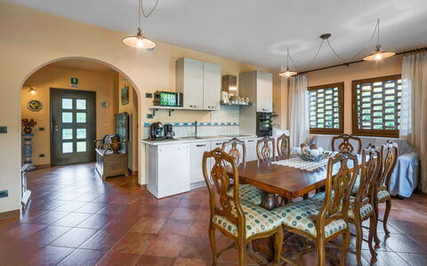 Casale La Canigiana, House, Pool, San Miniato: Diseño De Interiores, Mueble, Piso, Techo, Madera, Suelo, Habitación, Encendiendo, Cocina, Cocina Y Comedor Mesa