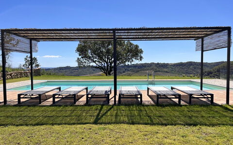 Villa Sassinoro: Piscina, Sombra, Estructura Al Aire Libre, Paisajismo, Pérgola, Recurso, Pabellón, Eco Hotel, Mueble Para Exteriores