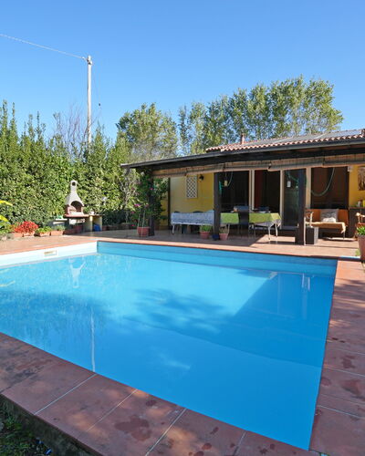 La Sevillana: Piscina, Recurso, Eco Hotel, Ocio, Sombra, Hacienda, Fuente De Agua, Patio Interior, Villa, Inmuebles