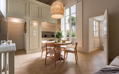 Alojamiento:&nbsp;Deservi Elegant Apt. Vasari
