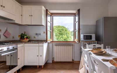 Oliveto Del Cantarello: Diseño De Interiores, Aparato De Cocina, Cocina, Madera, Mueble, Piso, Electrodoméstico, Gabinetes, Mostrador, Habitación