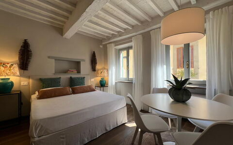 Guelfa 60: Mueble, Diseño De Interiores, Pared, Habitación, Piso, Cama, Habitación, Techo, Casa, Suelo