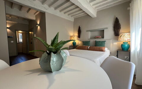 Guelfa 60: Mueble, Diseño De Interiores, Habitación, Techo, Piso, Habitación, Suelo, Cama, Encendiendo, Casa