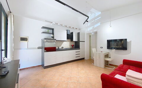 Your Tuscan Retreat: Piso, Diseño De Interiores, Techo, Suelo, Mueble, Habitación, Departamento, Encendiendo, Casa, Cocina