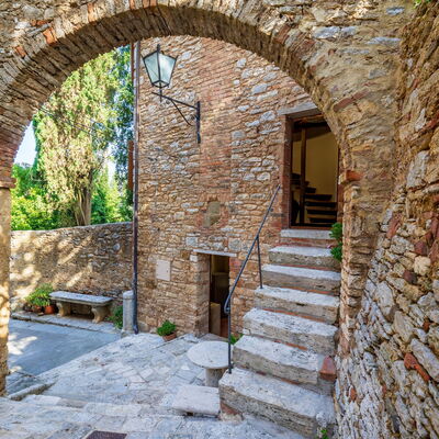 Torre di Serre: Pared, Pared De Piedra, Ladrillo, Enladrillado, Losa, Guijarro, Planta De Casa, Escalera, Restos
