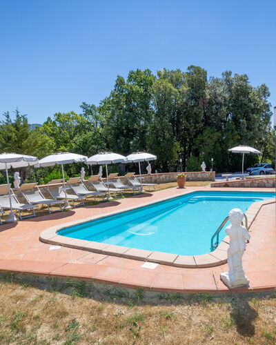 Enda: Piscina, Recurso, Eco Hotel, Hotel, Ciudad De Vacaciones, Villa, Mueble Para Exteriores, Paraguas, Sunlounger