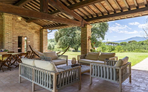 Aqua Bio Retreat: Mueble, Madera, Silla, Diseño De Interiores, Mesa, Mueble Para Exteriores, Piso, Techo, Porche, Suelo