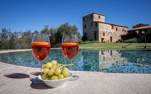 Il Gabbro, Luxury Experience: Oscuridad, Reflexión, Noche, Fuente De Agua, Fenómeno Meteorológico, Piscina De Reflejo, Piscina, Estanque, Puesta De Sol