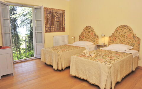 Casale Il Rondò, Private Pool, Città della Pieve: Pared, Mueble, Diseño De Interiores, Habitación, Linos, Habitación, Cama, Lecho, Sábana, Silla