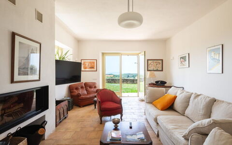 Villa Armonia: Mueble, Pared, Diseño De Interiores, Piso, Suelo, Techo, Sofá, Habitación, Sala, Marco