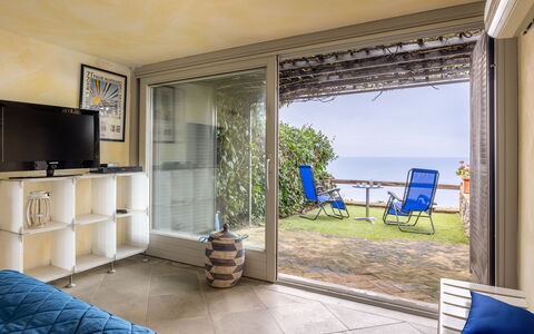 Stella Marina Apartment with Pool, Porto Santo Ste: Mueble, Mar, Silla, Oceano, Recurso, Sombra, Eco Hotel, Balcón, Hotel, Planta De Casa