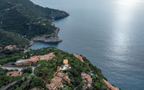 Stella Marina Apartment with Pool, Porto Santo Ste: Agua, Cuerpo De Agua, Costa, Costeras Y Los Accidentes Geográficos Oceánico, Paisaje Natural, Paisaje, Tierras Altas, Mar, Terreno, Promontorio