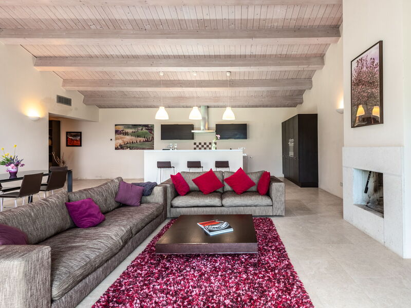 Alojamiento:&nbsp;Villa Aquila