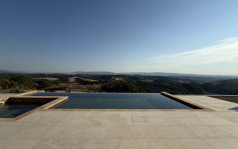 Villa Elisa: Piscina, Material Compuesto, Loseta, Losa, Hormigón, Fuente De Agua