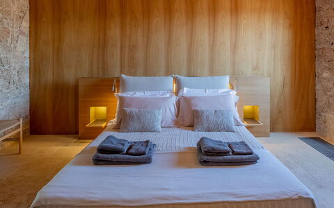 Poggio Mori 20: Piso, Diseño De Interiores, Suelo, Madera, Mueble, Habitación, Cama, Textil, Habitación, Linos