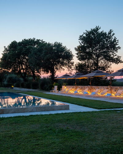 Poggio Mori 20: Piscina, Paisaje, Paisajismo, Césped, Fuente De Agua, Noche, Oscuridad, Parque, Piscina De Reflejo, Sombra