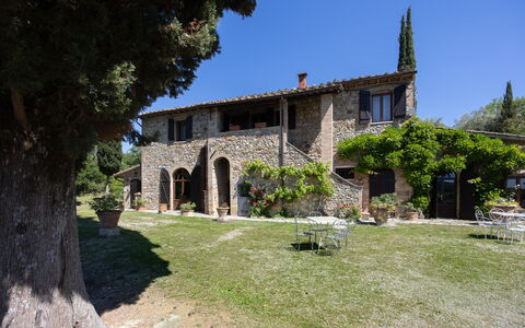Podere le Lune with Pool, San Gimignano: Arbusto, Casa, Inmuebles, Cabaña, Casa De Campo, Hacienda, Villa, Jardín, Pueblo, Yarda