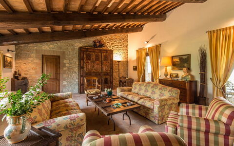 Molinazzo: Mueble, Pared, Casa, Diseño De Interiores, Casa, Mesa, Silla, Piso, Sala, Sofá