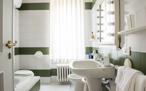 Villa El Olivar: Diseño De Interiores, Baño, Piso, Arreglo De Tubería, Lavabo Del Baño, Baño, Suelo, Lavabo, Asiento Del Baño, Plomería