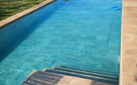 Villa Il Casalino, Florentine Hills with Pool: Azul, Piscina, Material Compuesto, Fuente De Agua, Loseta, Reflexión, Losa