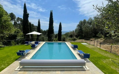 Villa Il Torrazzo, Vista Mare, Massarosa: Azul, Piscina, Material Compuesto, Mueble Para Exteriores, Ocio, Sombra, Jardín, Paisajismo, Inmuebles, Recurso