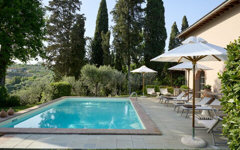 Villa Il Colto: Piscina, Recurso, Mueble Para Exteriores, Sunlounger, Thermae, Eco Hotel, Silla, Villa, Hacienda, Hotel