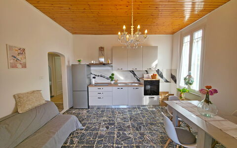 Casa Serena: Mueble, Diseño De Interiores, Piso, Suelo, Madera, Techo, Encendiendo, Habitación, Lámpara, Silla