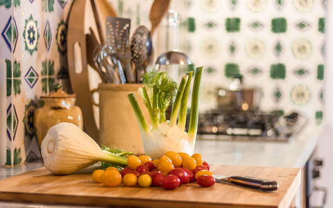 Villa Molinazzo 10: Cocina, Vajilla, Mostrador, Comida, Utensilios Para Servir, Cocinando, Fruta, Aparato De Cocina, Los Alimentos Naturales