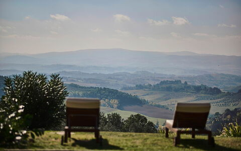 Villa Novellina: Naturaleza, Colina, Paisaje Natural, Horizonte, Paisaje, Ecorregión, Tierras Altas, Pradera, Fenómeno Atmosférico, Hill Station