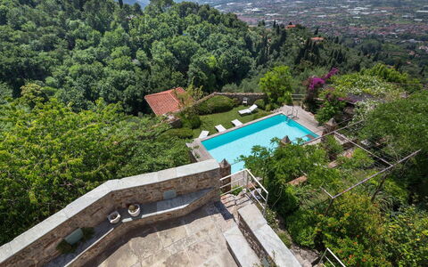 La Rocca di Monteggiori: Piscina, Inmuebles, Eco Hotel, Recurso, Fotografía Aérea, Villa, Ciudad De Vacaciones