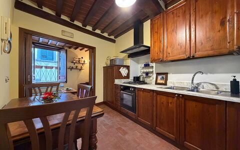 Terrazzino Margherita: Mostrador, Cocina, Mueble, Madera, Diseño De Interiores, Gabinetes, Piso, Techo, Electrodoméstico, Aparato De Cocina