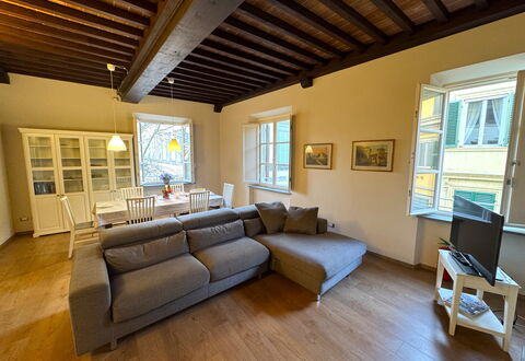 Casa Anna 13: Mueble, Diseño De Interiores, Piso, Sofá, Suelo, Madera, Techo, Habitación, Sala, Mesa